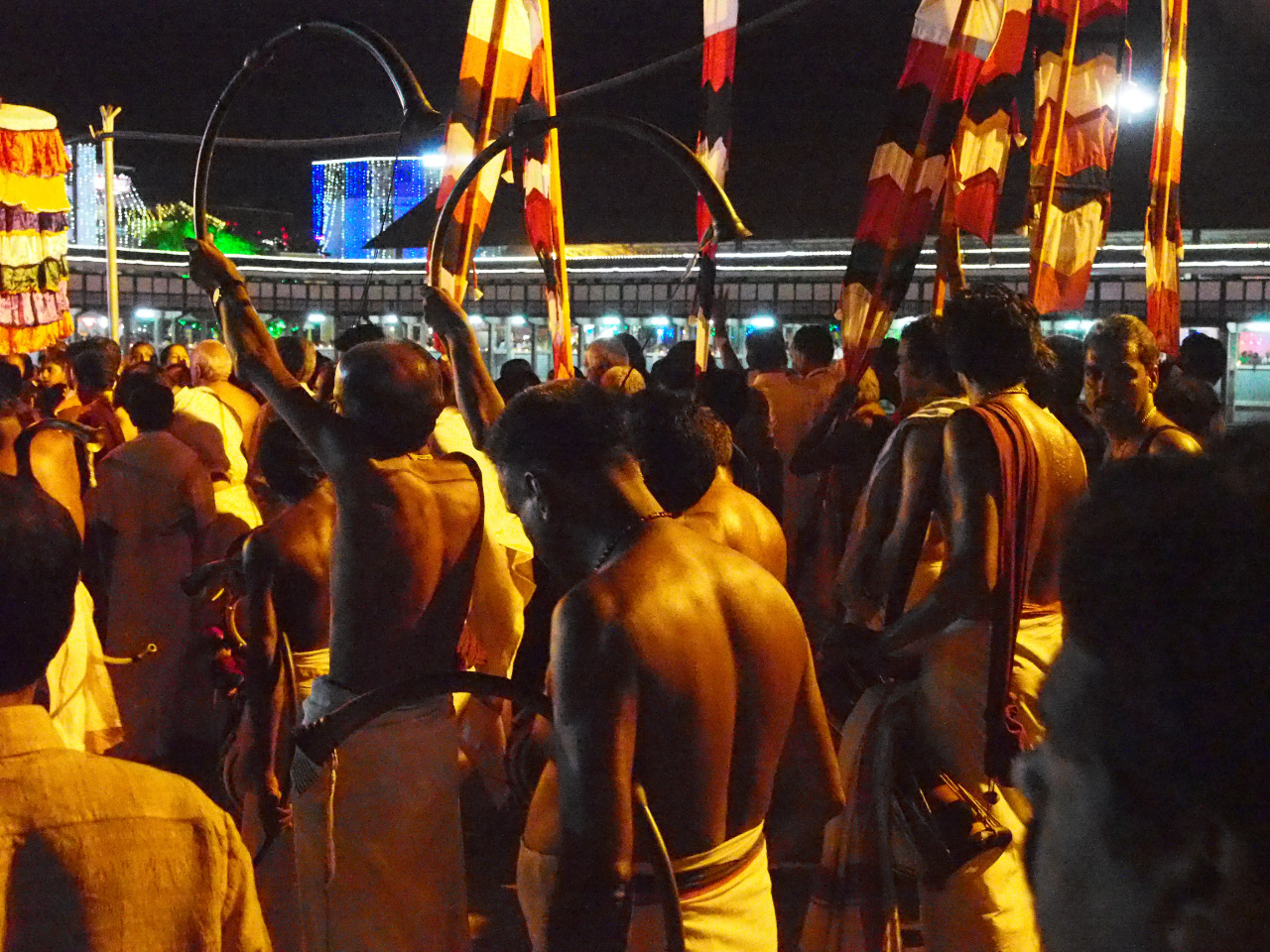Pooram pour la fête du riz au Kerala Pooram pour la fête du riz au Kerala